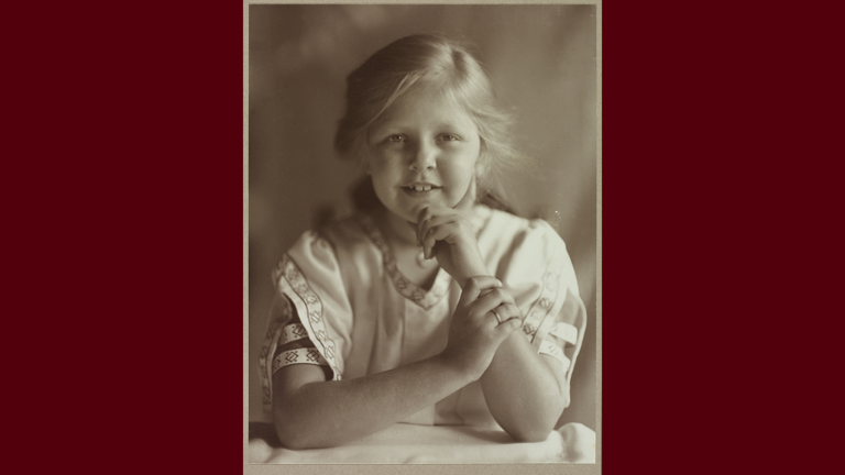 Historisches Foto: Porträt eines jungen Mädchens