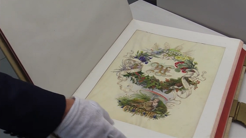 Reichverzierte Titelseite der Hauschronik der Prinzessin Alice von Hessen