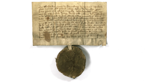 Mittelalterliche Urkunde: Graf Eberhard von Katzenelnbogen belehnt den Ritter Opkinum von Dorfelden mit einer Auerbacher Burglehen, 1321 (HStAM, Urk. 54, 142)