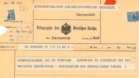 Telegramm aus Dresden über die Schließung von Schauspielhaus und Oper, 1917 (HStAD, D 8, 136/29) Telegramm des Jahres 1917, abgesendet aus Dresden. Text: "schauspielhaus ist ab fuenften, opernhaus ab siebenten bis auf weiteres geschloszen = ministerium des koeniglichen hauses." (HStAD, D 8, 136/29)