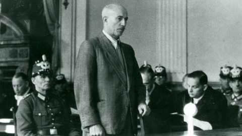 Historisches Foto: Wilhelm Leuschner (1890-1944) vor dem Volkgerichtshof, 1944 (HStAD, R 4, 23815)