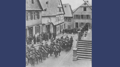 Einmarsch französischer Besatzungssoldaten in Lorch am 25.02.1923 (HHStAW, 3008/1, 535, Ausschnitt) Historisches Foto: Einmarsch französischer Besatzungssoldaten in Lorch am 25.02.1923 (HHStAW, 3008/1, 535)