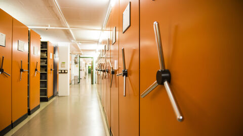 Rollregalanlagen im Magazin des Hauptstaatsarchivs