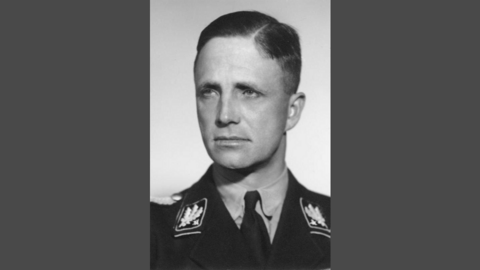 Josias zu Waldeck und Pyrmont, hier im Rang SS-Obergruppenführer der Allgemeinen SS (Bundesarchiv) Schwarz-Weiß-Bild: Porträt eines Mannes in Uniform