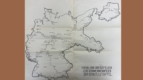 Karte des Deutschen Reichs in den Grenzen von 1933 mit Markierung der entzündeten Feuer